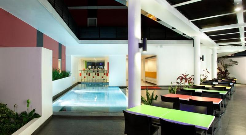 בנדונג Amaris Hotel Cihampelas מראה חיצוני תמונה